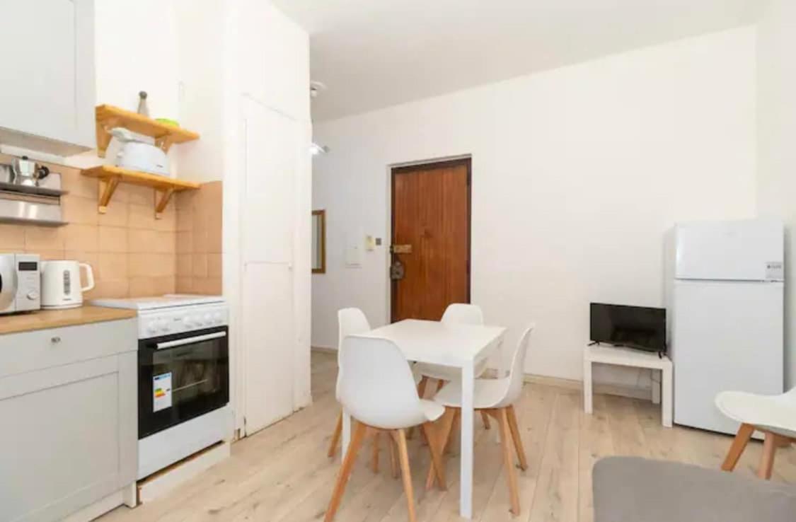 Flat, Strategic Position Turin
